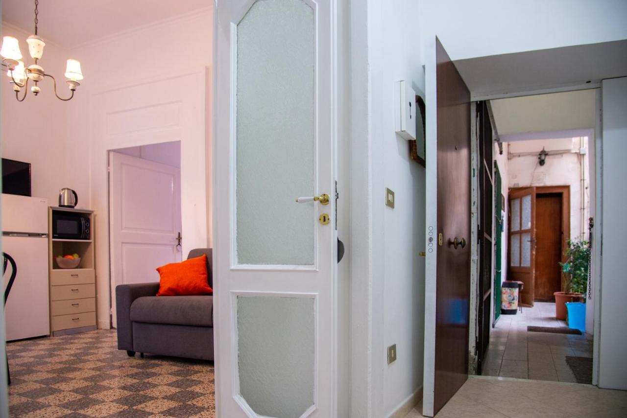 Domus Anticaglia By Domusextra Appartement
